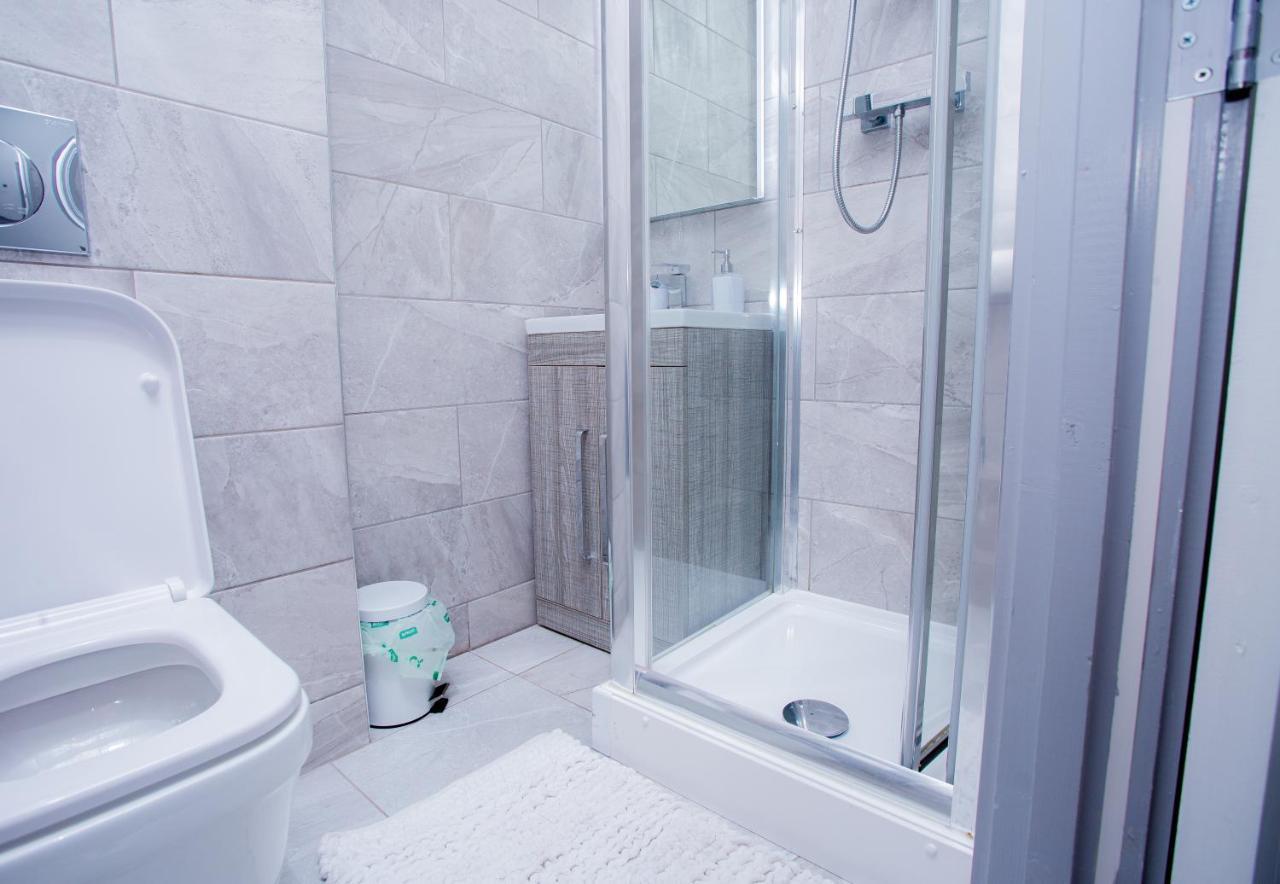Spacious Urban City Apartment Донкастер Экстерьер фото